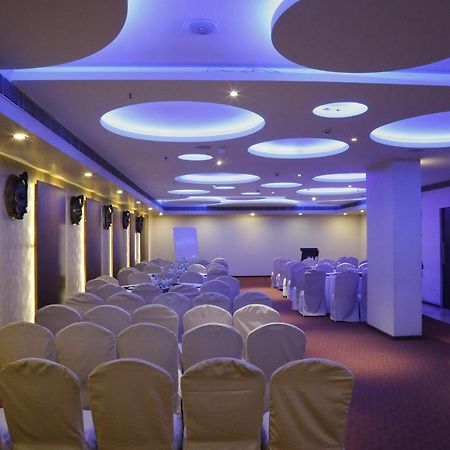 The Aures Hotel Aurangabad  Bagian luar foto