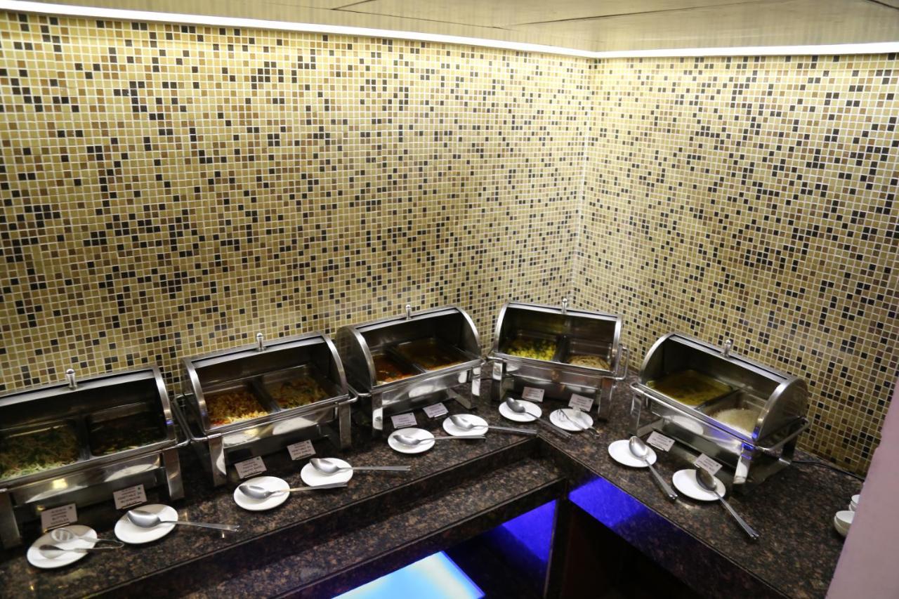 The Aures Hotel Aurangabad  Bagian luar foto