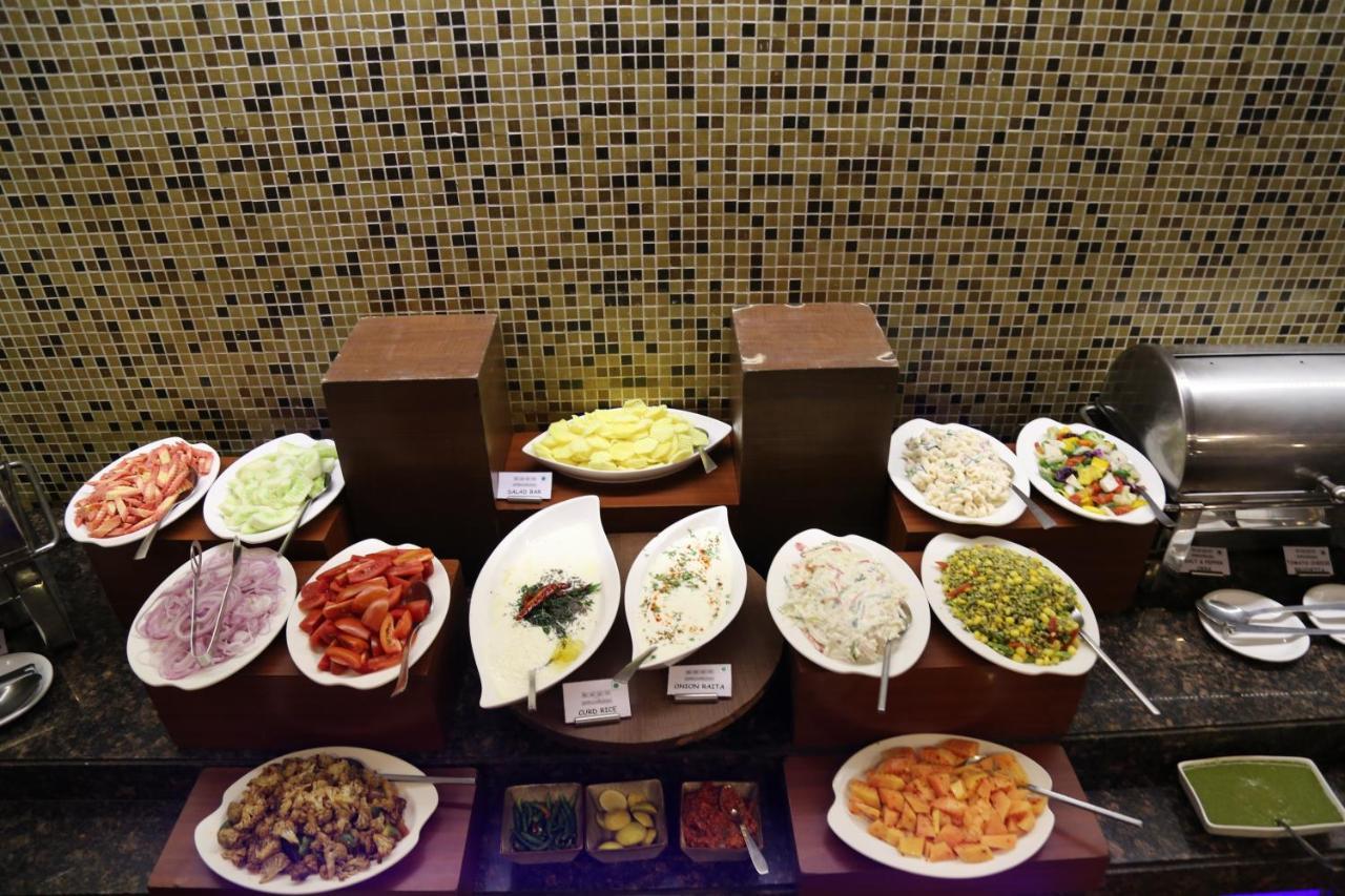 The Aures Hotel Aurangabad  Bagian luar foto