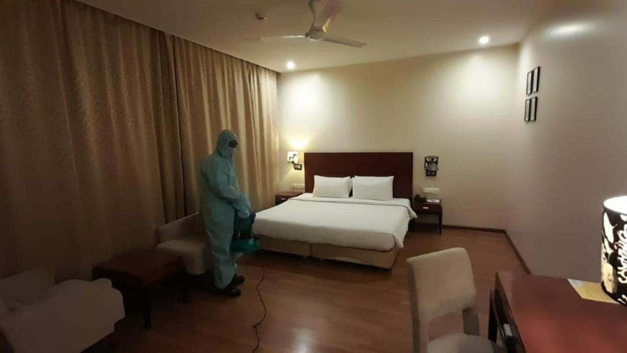 The Aures Hotel Aurangabad  Bagian luar foto