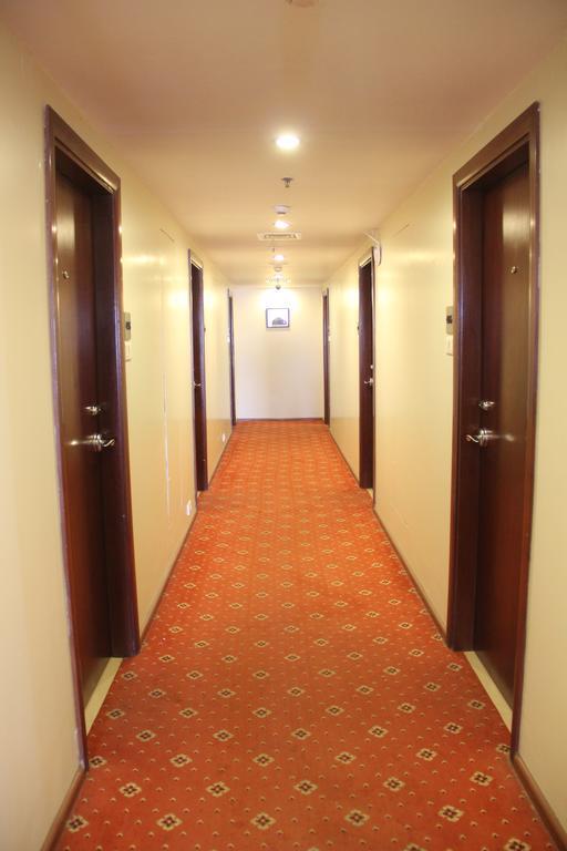 The Aures Hotel Aurangabad  Bagian luar foto
