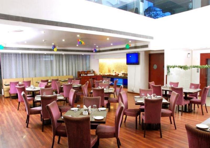 The Aures Hotel Aurangabad  Bagian luar foto