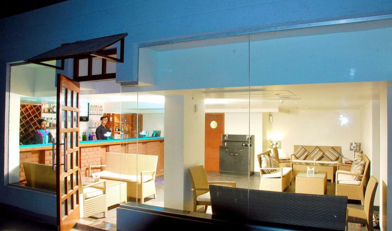 The Aures Hotel Aurangabad  Bagian luar foto